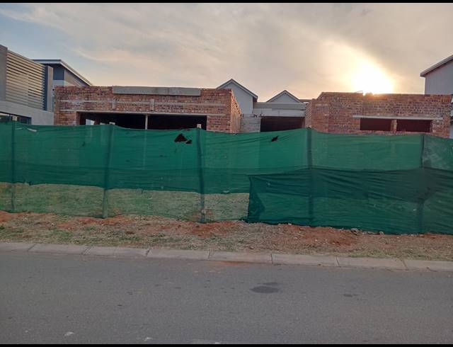 4 BEDROOM HOUSE FOR SALE IN GLEN MARAIS